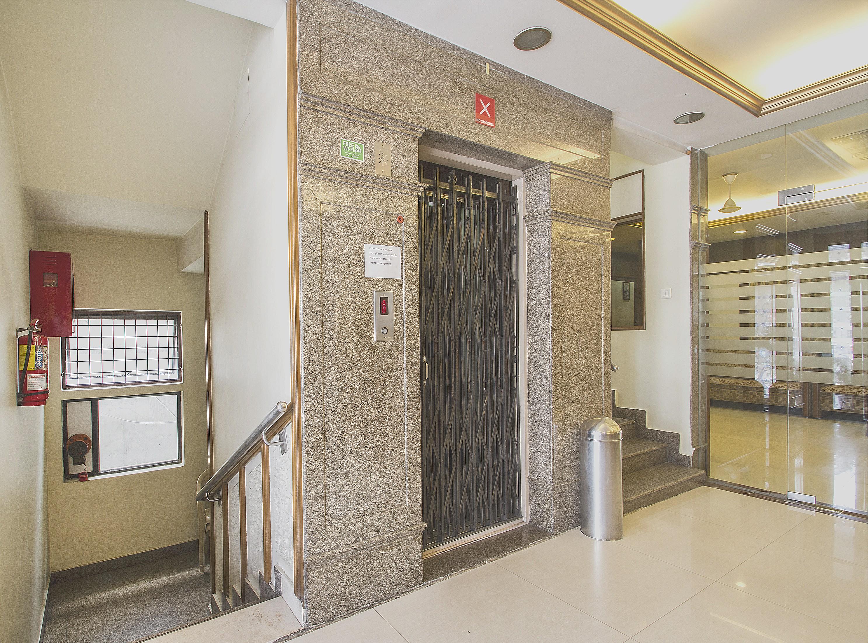 Hotel O Surya Residency Хидерабад Екстериор снимка