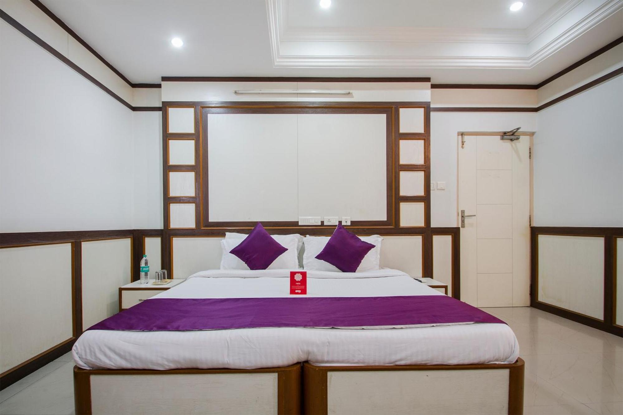 Hotel O Surya Residency Хидерабад Екстериор снимка