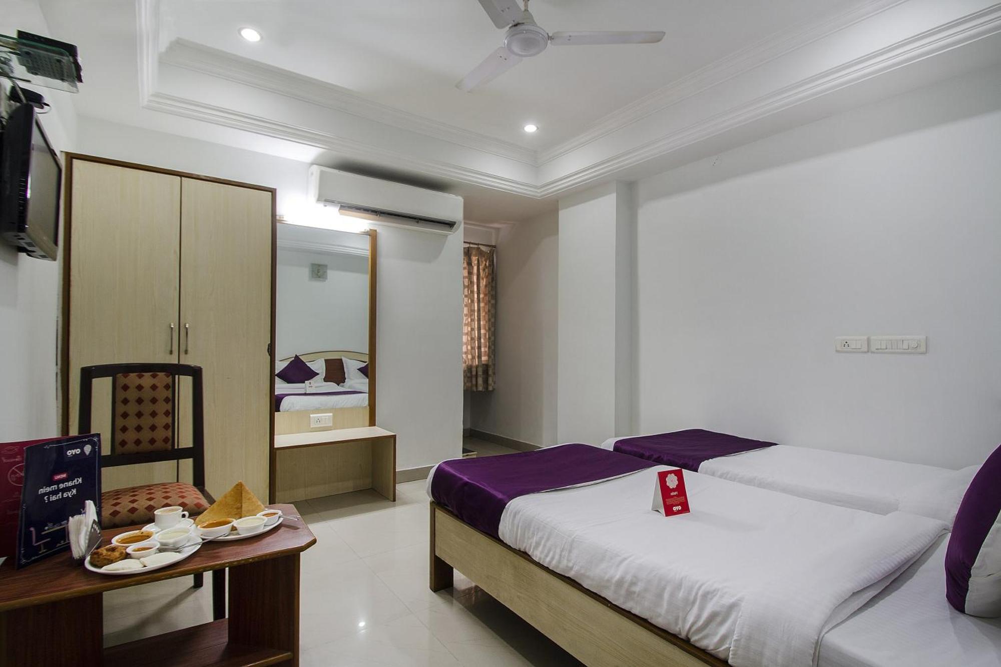 Hotel O Surya Residency Хидерабад Екстериор снимка
