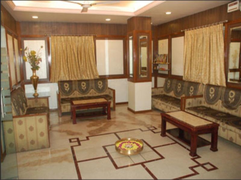 Hotel O Surya Residency Хидерабад Екстериор снимка