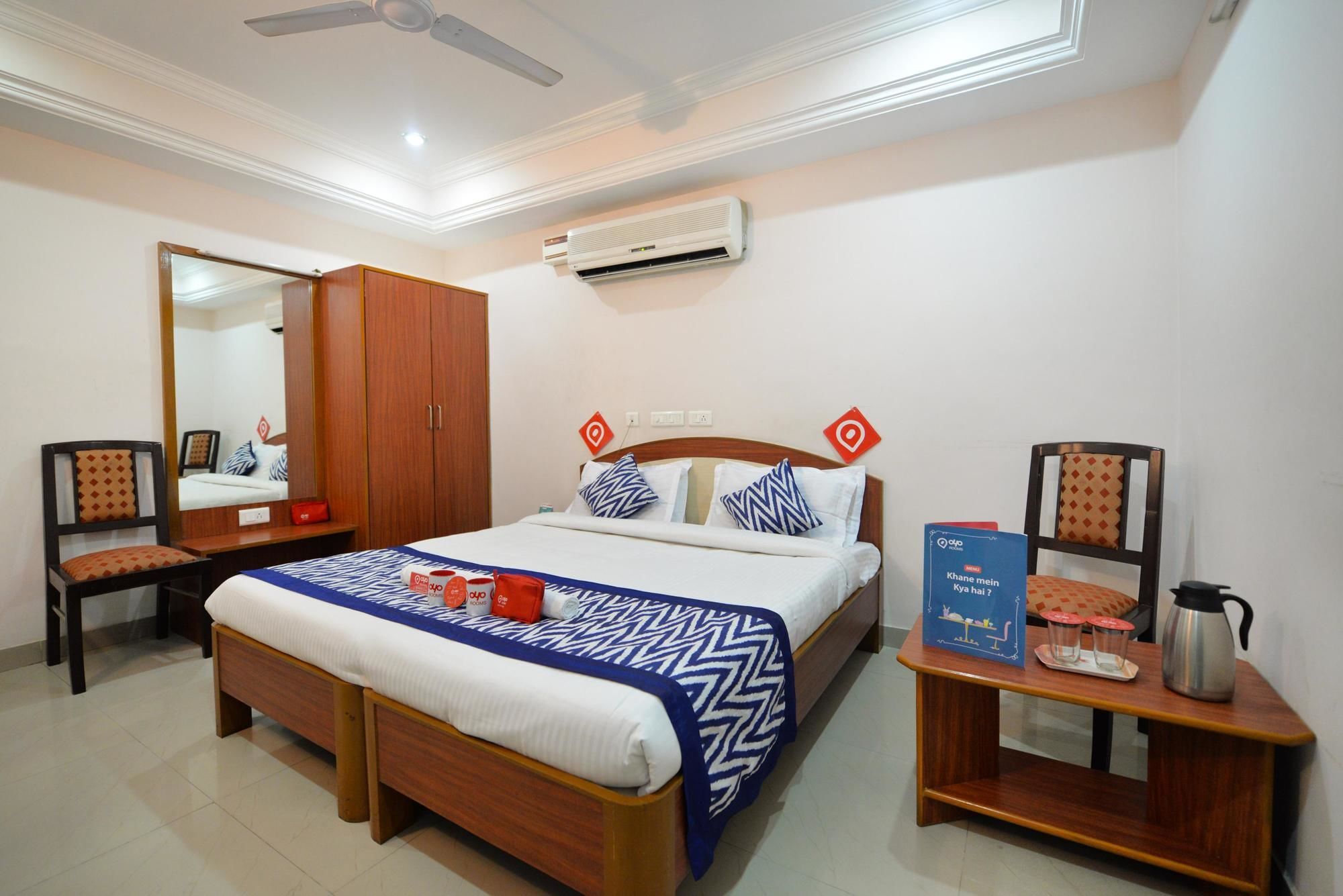 Hotel O Surya Residency Хидерабад Екстериор снимка