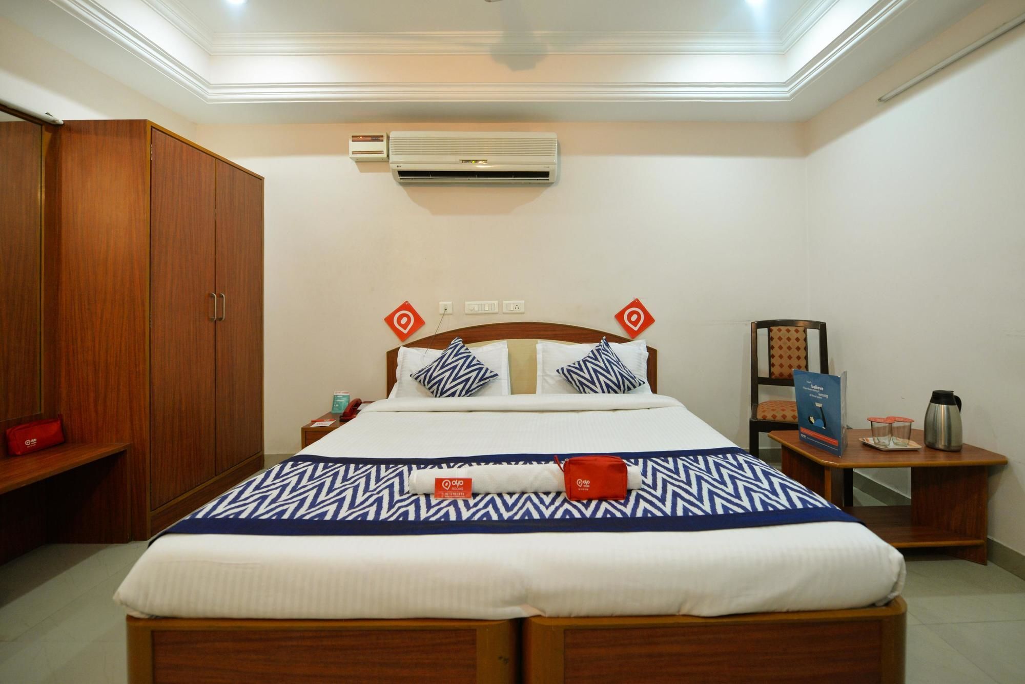 Hotel O Surya Residency Хидерабад Екстериор снимка